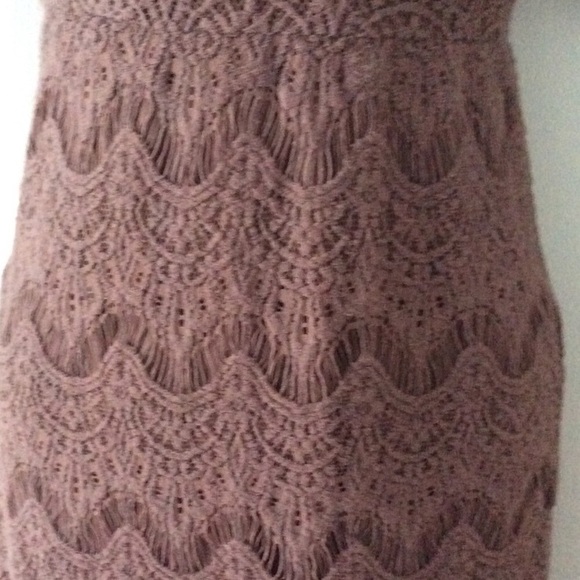 Taupe colored intricate dress. - Picture 2 of 2